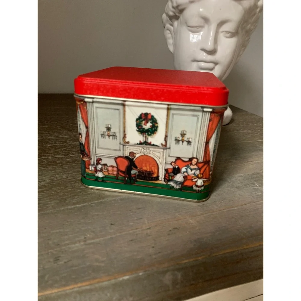 Vintage Potpourri Press Christmas Tin Victorian Holiday Scenes Red Lid USA Made